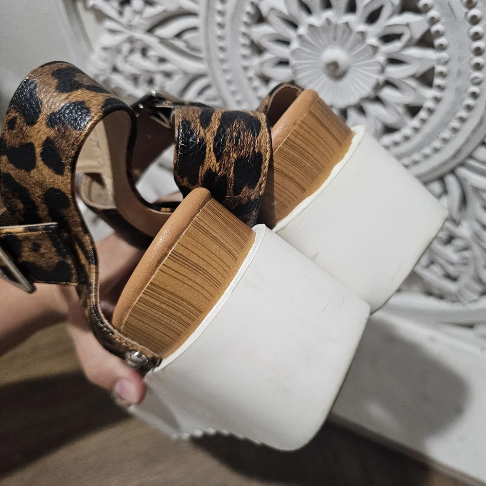 Comfort Leopard Print Platform Sandals Womens 11 - Picture 5 of 5